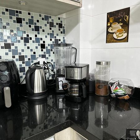 Quarto Confortavel Com Tv, Ar E Sacada Vista Jardim Florianópolis Buitenkant foto