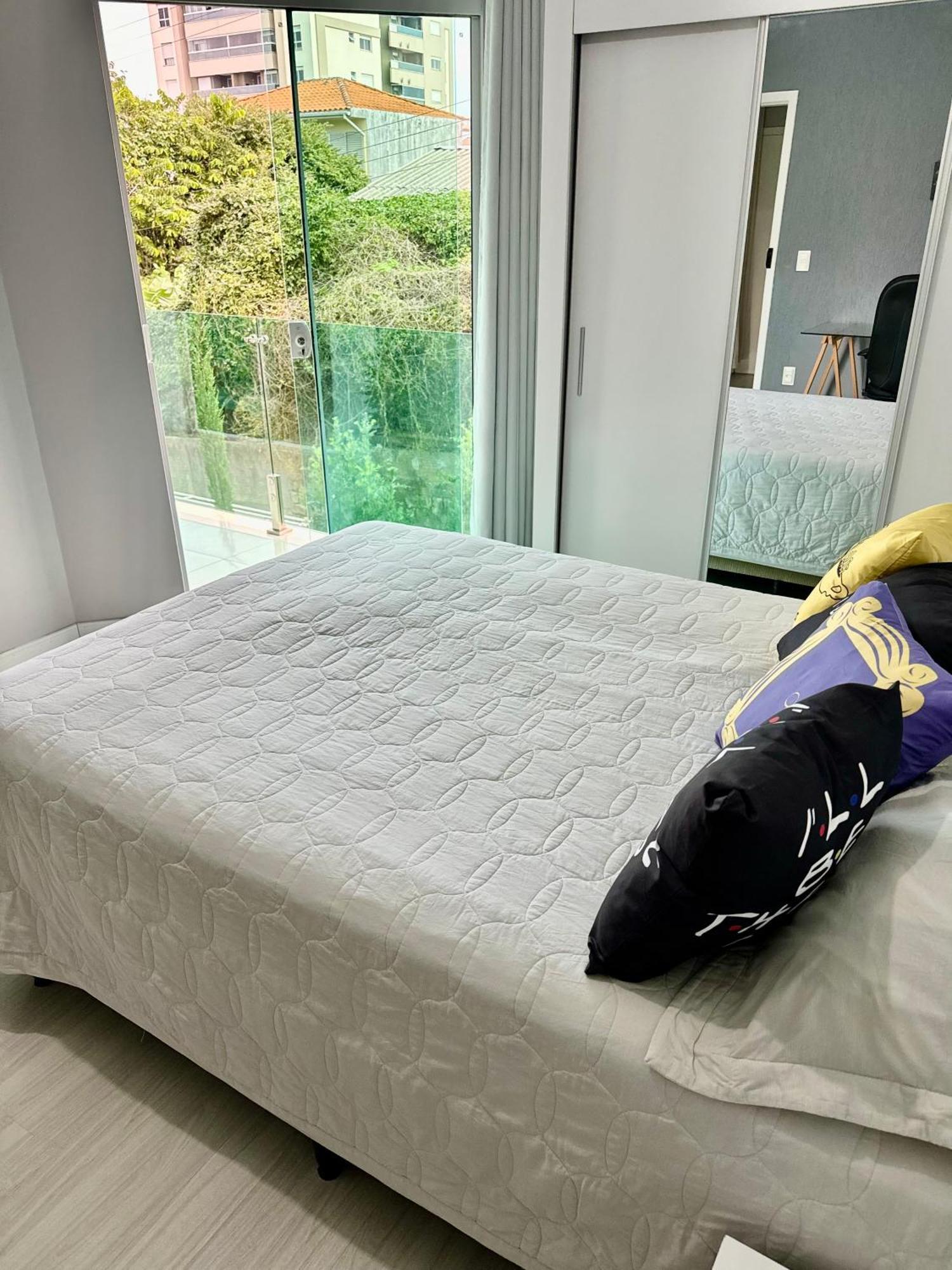 Quarto Confortavel Com Tv, Ar E Sacada Vista Jardim Florianópolis Buitenkant foto