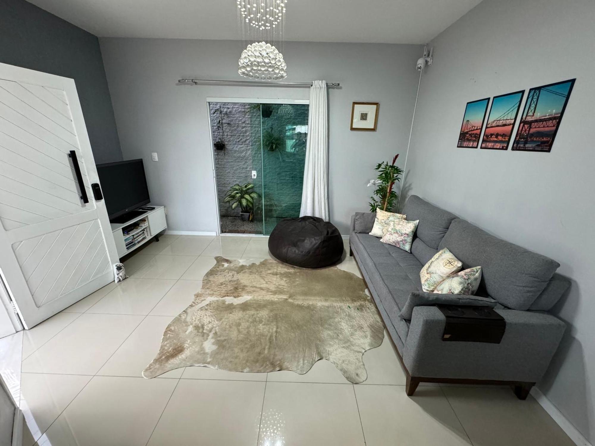 Quarto Confortavel Com Tv, Ar E Sacada Vista Jardim Florianópolis Buitenkant foto